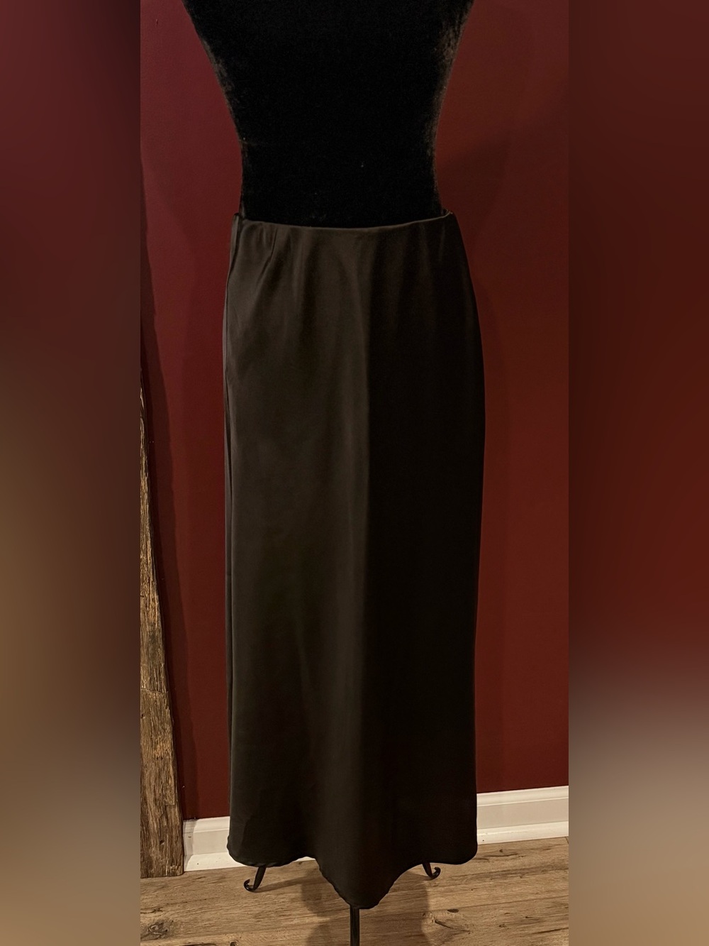 Classic Black Straight Maxi Skirt - Women's